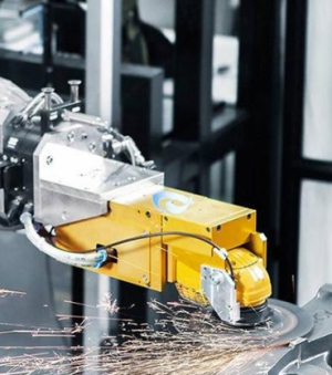 打磨汽車(chē)零件